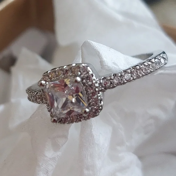 Silver 💍 Ring Cubic Zirconia Halo Ring - Picture 3 of 10